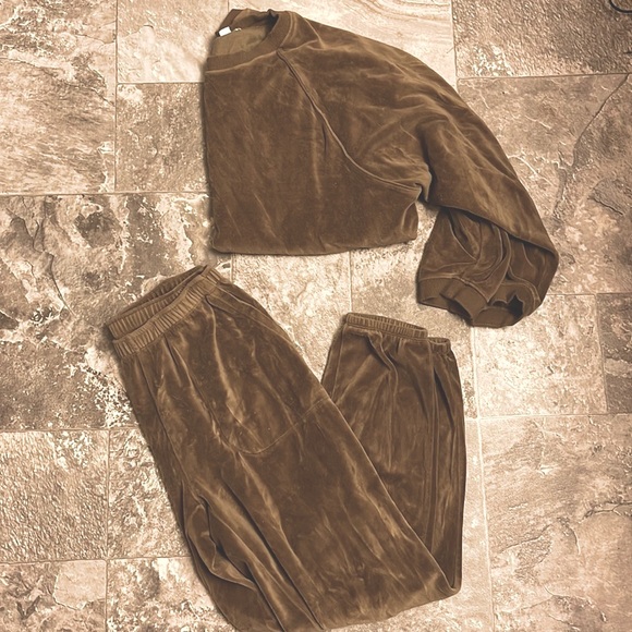 aerie Pants - Aerie Brown Velour Track Pants & Joggers Set